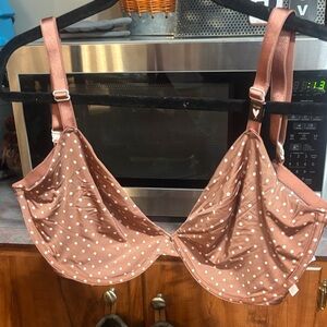 Victoria's Secret Tan Lingerie unlined demi 38 DDD